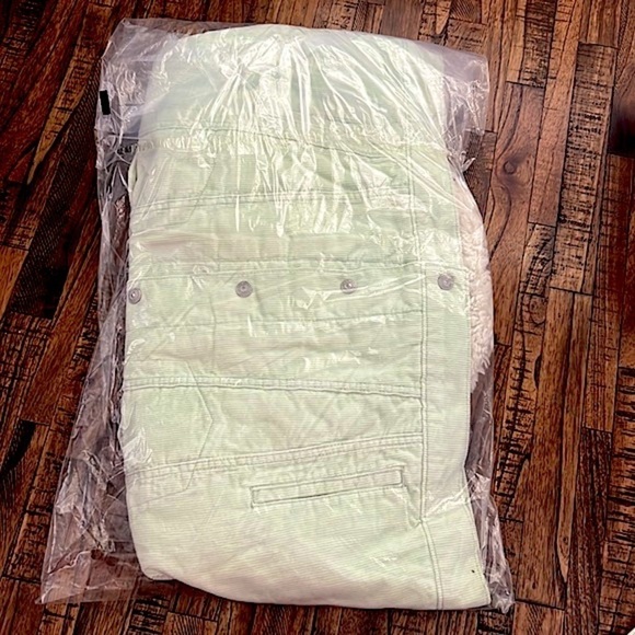 Levi's Jacket Sherpa Baby Trucker NEW
Corduroy Meadow Mist sherpa collar 1X - Picture 5 of 6